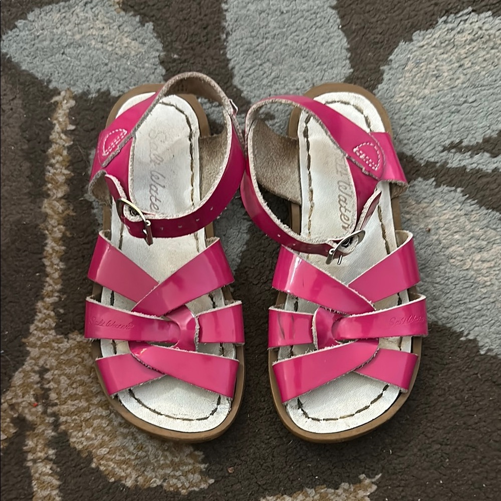 Salt water sandals size 10 in Pink.